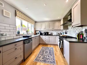 Kitchen- click for photo gallery